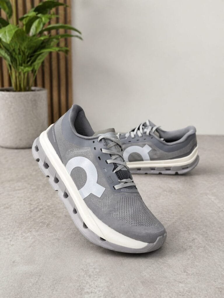 Cloudflow 5 Alloy Rock shoes